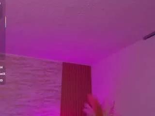 hannaa-thompson on CamSoda 