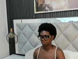 huddahmonroe on CamSoda 