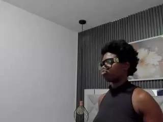 huddahmonroe — SQUIRTINGGGG [555 tokens remaining]