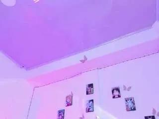 ineed-mydaddy on CamSoda 