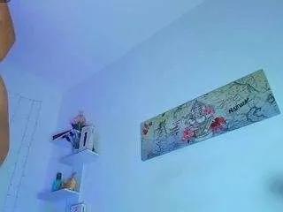 jenniferhost on CamSoda 