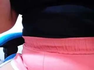 klylls-squirt on CamSoda 