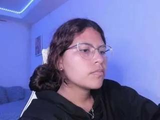 lady-brownnnn — Golden Ticket Show: ??? (100 tokens per ticket)