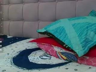 lola-star on CamSoda 