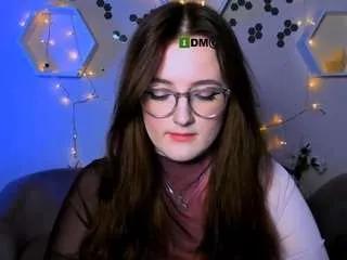 luna-berryy — show boobs [199 tokens remaining]