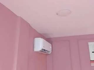 mara-brooks on CamSoda 