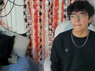 miilowolf on CamSoda 