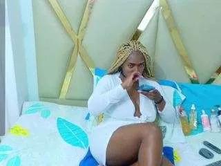 miss-dinah on CamSoda 