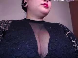 penelope-titts on CamSoda 