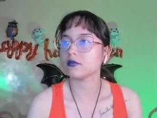 sahantalcerezo on CamSoda 