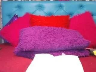 sarawiills on CamSoda 