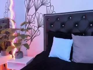 sweet-ariadnaaa on CamSoda 