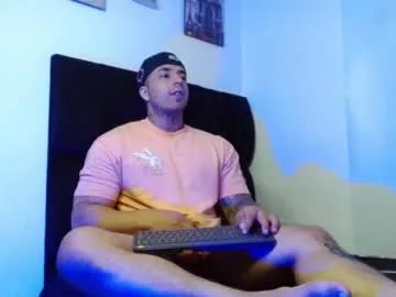 darius_phoenix — oil body  #muscle #uncut #bigdick #young #master [648 tokens remaining)]