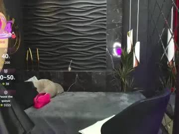 diana_soft — Heyy  - Goal is :  Handbra 3 min  #daddy #shy #natural #bigboobs #heels