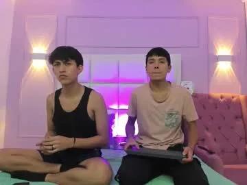 hoot_booys_ on Chaturbate 