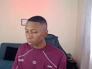 miiloo18 on Chaturbate 