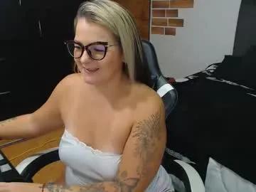 perlagoloza05 — GOAL: fingers my ass [100 tokens remaining] Welcome to my room! #mature #bigass #hairypussy #cum #squirt #dildoass #feet