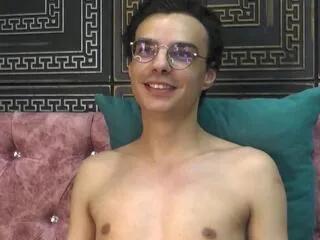 aiden_stormy — Freechat on Flirt4Free