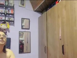 dayana_baker on Flirt4Free 