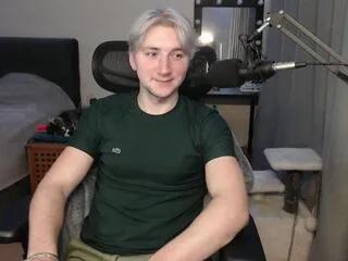 elvin_vaenight — Freechat on Flirt4Free