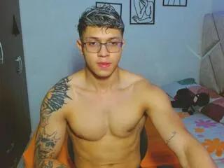 junior_wayne — Freechat on Flirt4Free