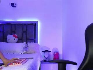 lola_dove on Flirt4Free 