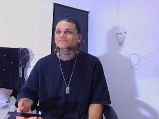 lusito_wilson — Freechat on Flirt4Free