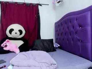 mia_fhox — Freechat on Flirt4Free