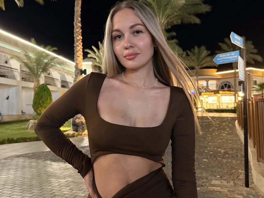 AnySlim — 
- Friendly and polite members
- Playful compliments and light teasing
- Fun conversations and getting to know new people
- Positive vibes and good humor
- Respect for my boundaries and NO-NUDE format
- Creative requests and interesting games
