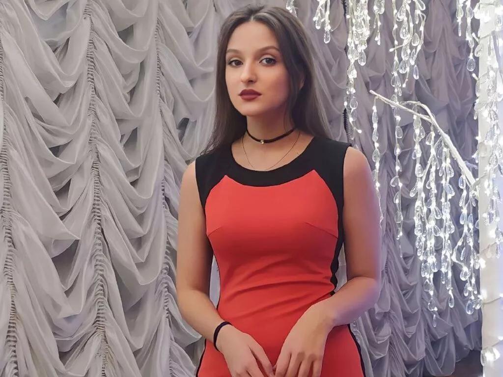 EdytGillingham — I love sweets, pizza, and walking in the rain.