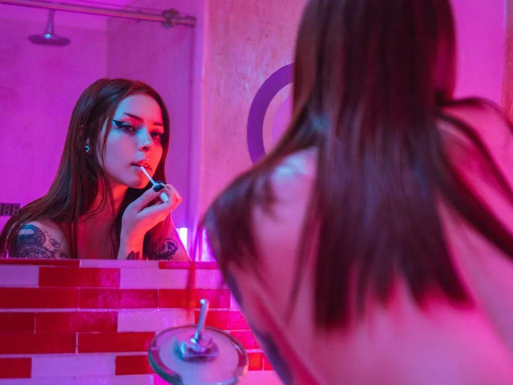 HayleyLan — I get excited by confident, respectful men who know how to keep a good conversation... and maybe make me blush. I love playful teasing, seduction, and exploring fantasies together.