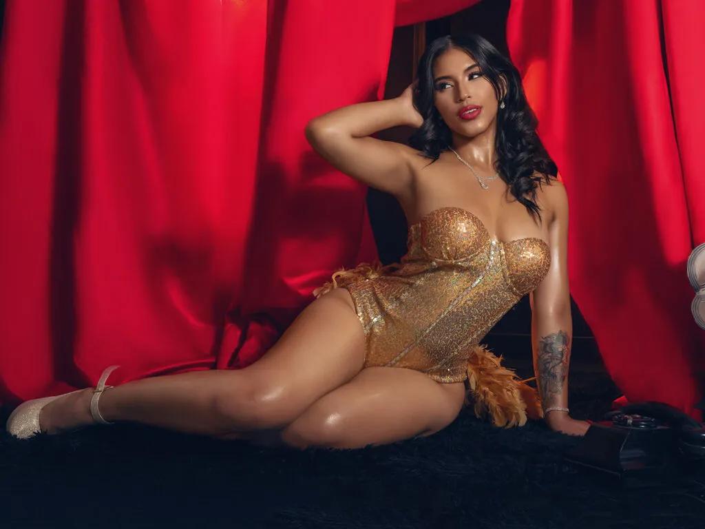 LeylaMonet — Confidence, deep eyes, slow teasing, and people who know how to play. I love good vibes, laughter, and that spark that turns a look into desire.