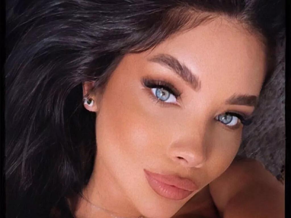 Ryva — I appreciate  mannered men and also smart guys that can make me smile. Laughing  is the biggest turn on . A smart, funny guy  is better than  the best looking guy in the world any day! Humor and sex make my day ! I love to be watched with hot and...