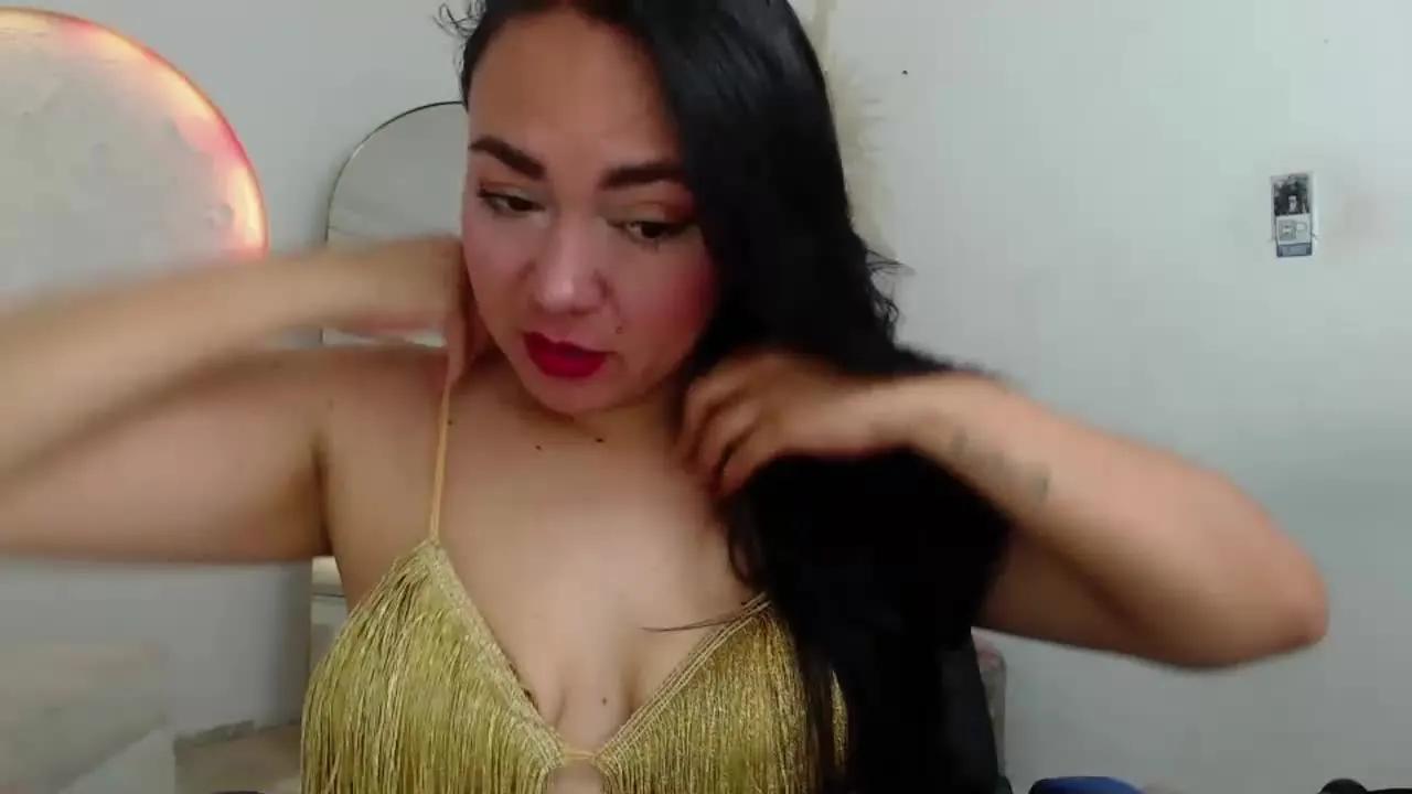 Aaliyah_cute on Streamray 