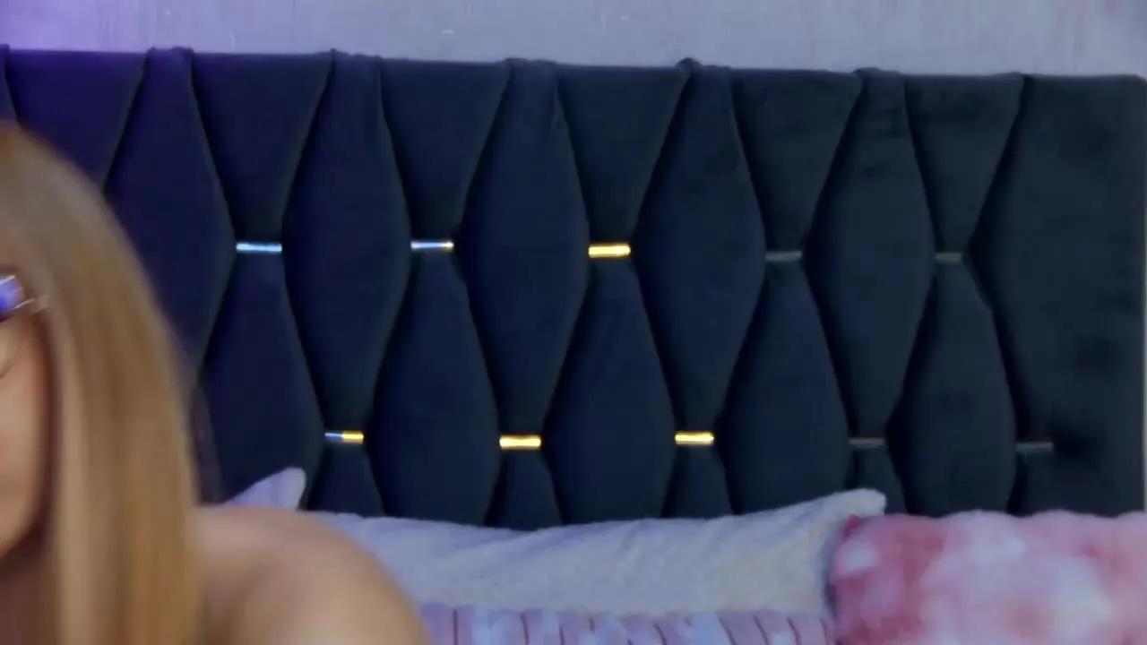 AriannaVoss on Streamray 