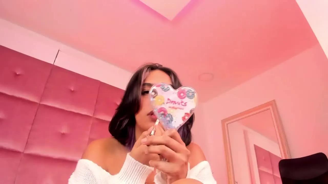 rousewhitte1 — Freechat on Streamray