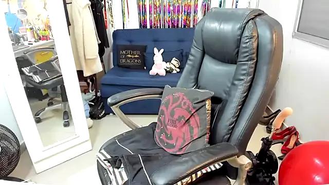 amaracamgirl on StripChat 