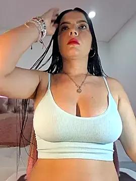 Anal_Luucia on StripChat 