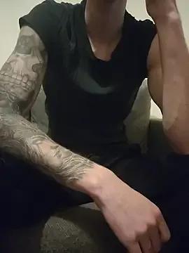 DeepSecret0 — Hose Ausziehen