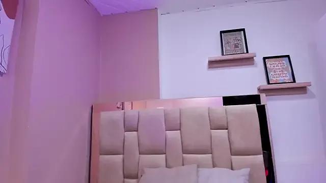 Eviiece on StripChat 