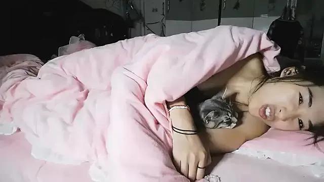 hebe-02 — M3 3M leg 3 minutes Rub chest 3