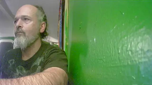 HippieDad333 on StripChat 