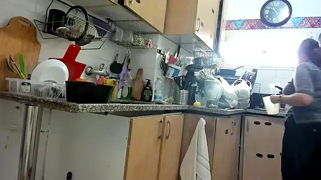 IsraeliMilf — OPEN PUSSY