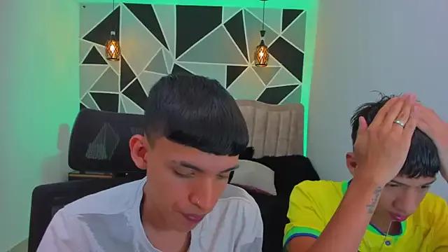 Juan_Nd_Steven — Kiss boys