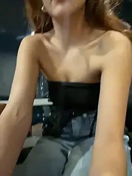 Katee_Jones — FINGERS PUSSY WET DEEP 