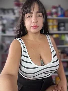 sammyqueenx21 — Massage on my boobs