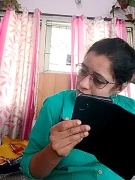 thanusi_2 — Freechat on StripChat